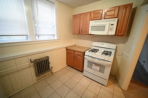 524 Cambridge St Photo 1