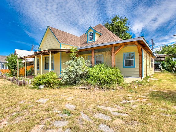 3rd image of 704 N 9th St