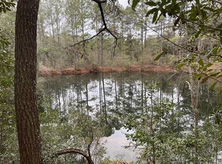 5722 J V Woolley Rd, Crestview, FL 32539