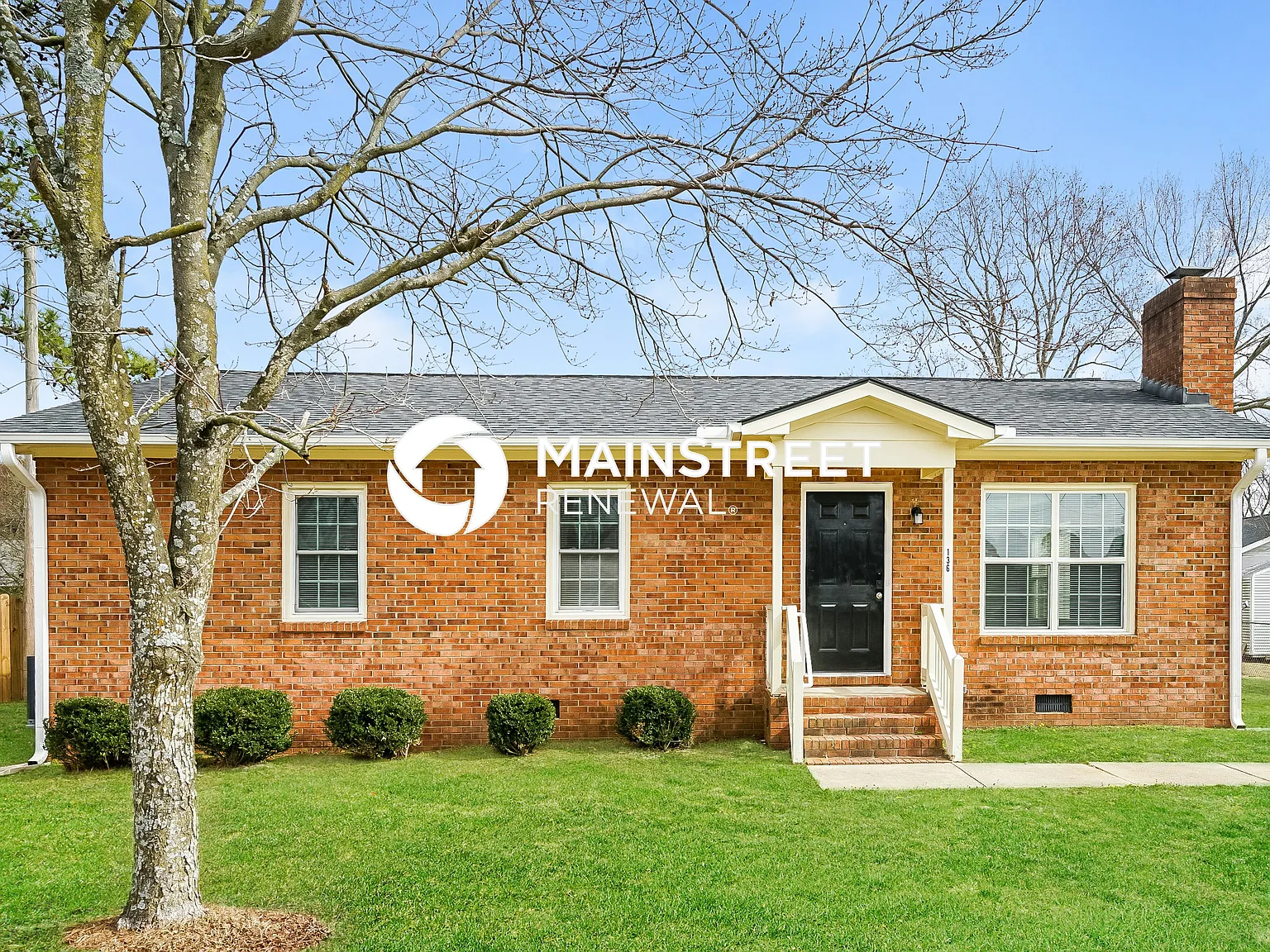 136 E Ridge Circle — Photo 1