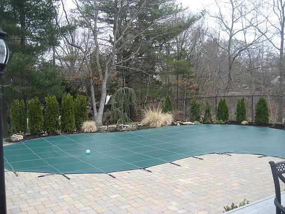 pool/looplock
