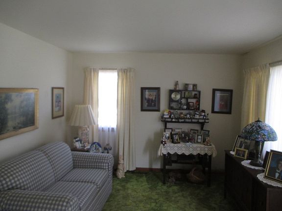 3rd image of 711 Miles St