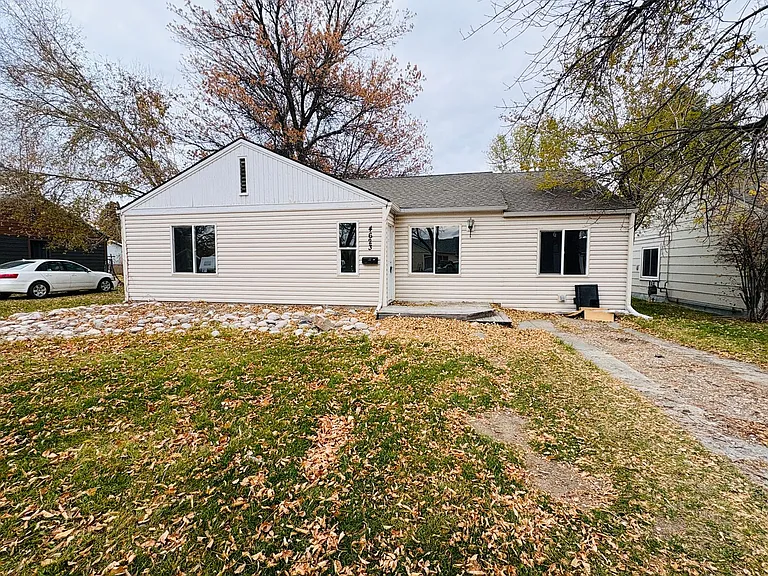 4623 Bruce Ave — Photo 2