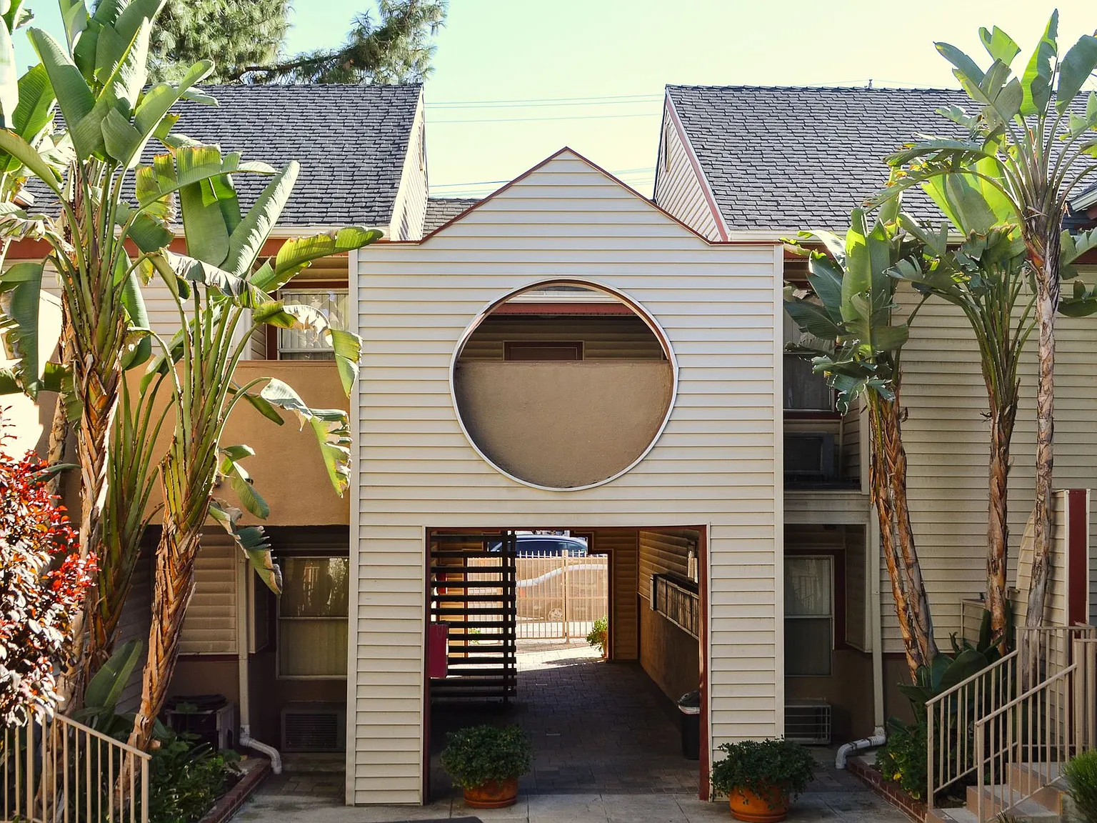 Villa de Eduardo Apartments — Photo 4