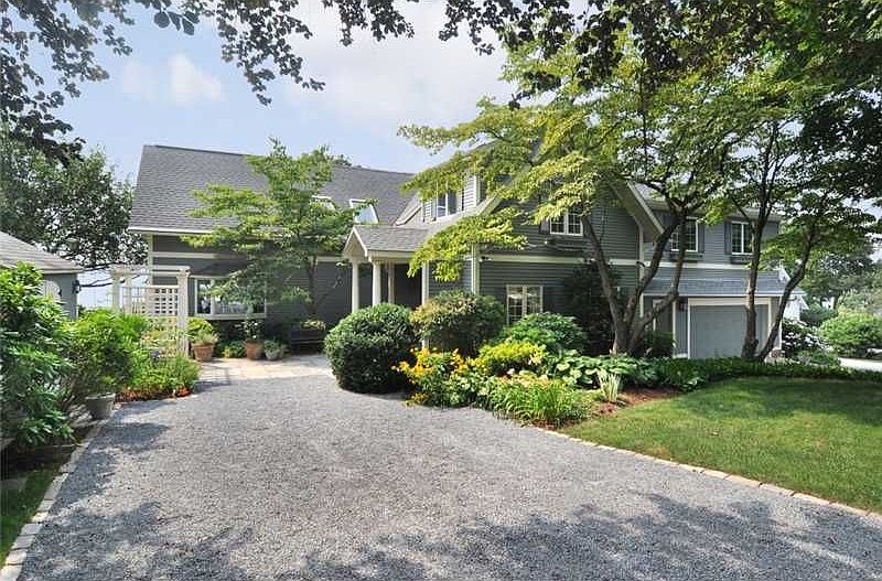 2nd image of 17 Nayatt Rd