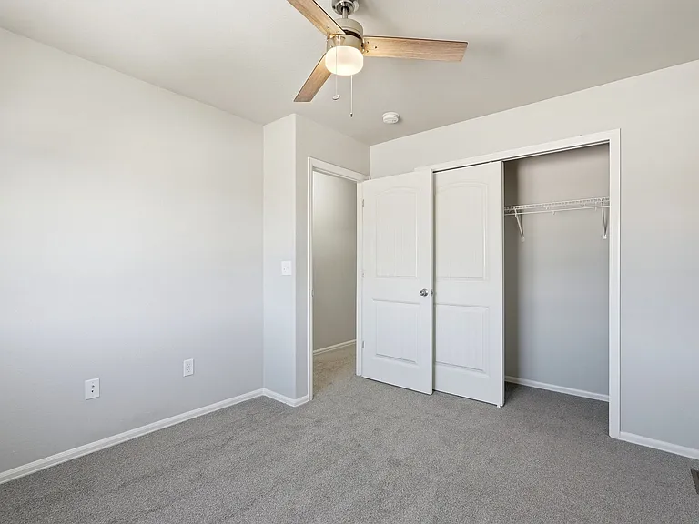 7375 Forest Meadows Ave — Photo 10