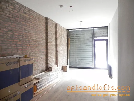 Rented by aptsandlofts.com | media 2