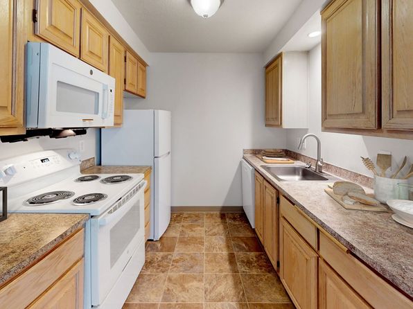 821-841 Cottage St NE #302