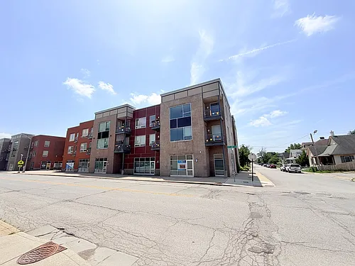3101 E 10th St #301 Photo 1
