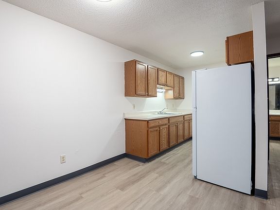 4th image of 175 S National Ave #11