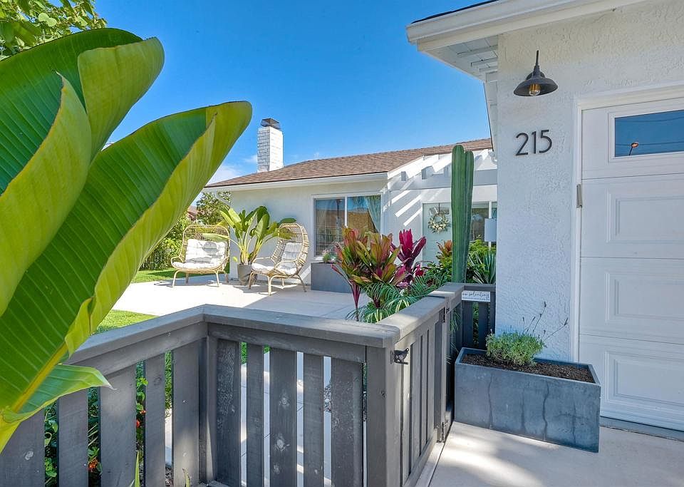 215 Village Run W, Encinitas, CA 92024 | Zillow