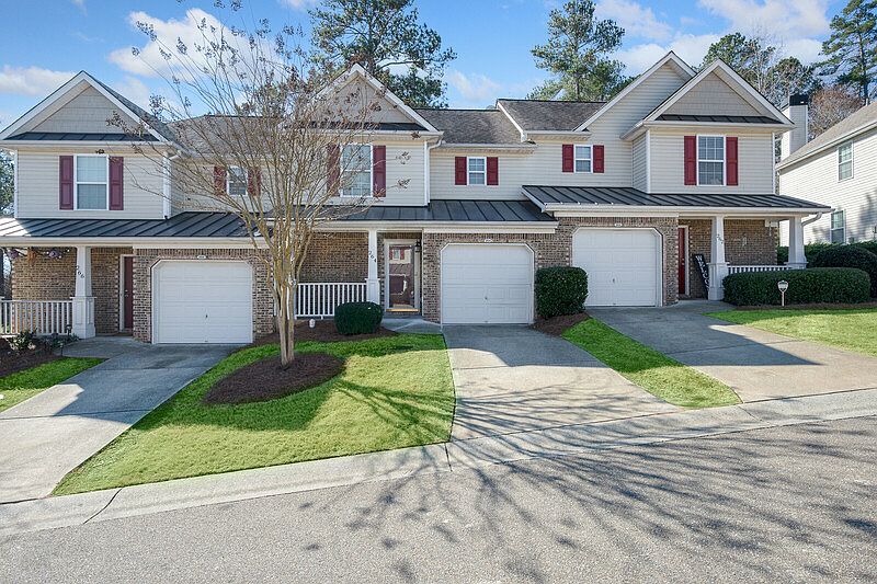 1st image of 264 Fox Creek Blvd