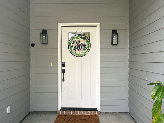 3rd image of 103 Planters Row