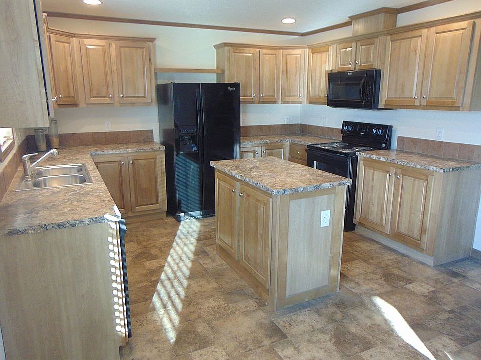 2nd image of 113 Woodland Trails Dr