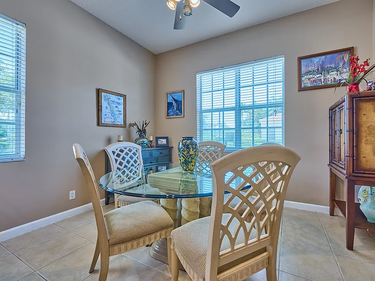 530 Commons Dr — Photo 17