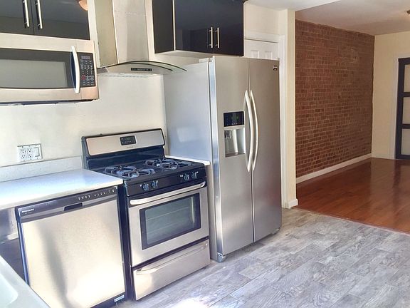 3rd image of 256 Wyckoff St APT 3