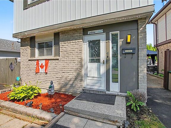 3rd image of 4 Seaforth Ct