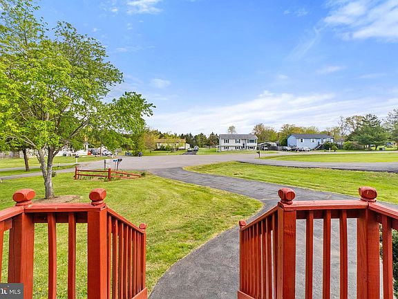 4th image of 6731 Forbes Pl W