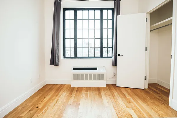 Rented by Nooklyn NYC LLC | media 9