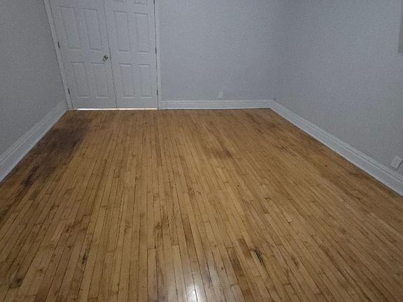 2nd image of 5938 S La Salle St APT 1