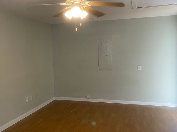 4th image of 4406 Little Moser Ln