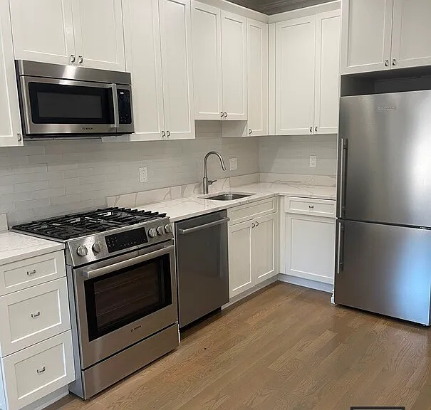 14 Mount Hood Rd #5 — Photo 1