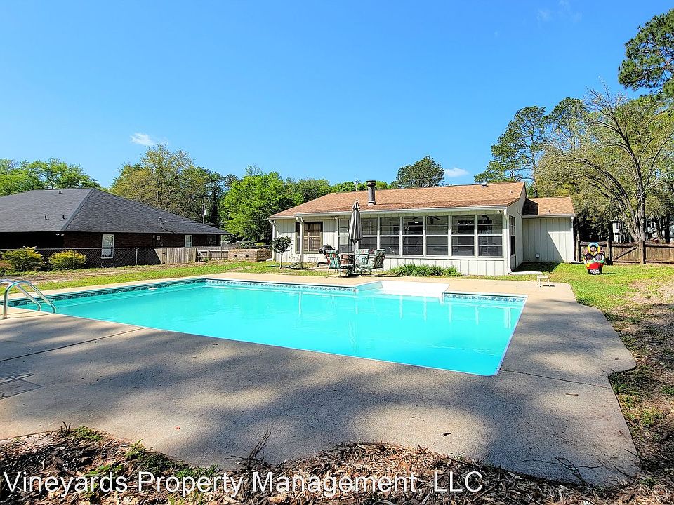 1st image of 4844 Pimlico Dr