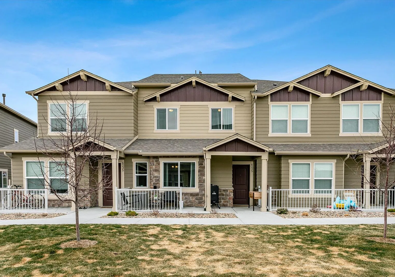 Charming Townhome in East Widefield! — Photo 1
