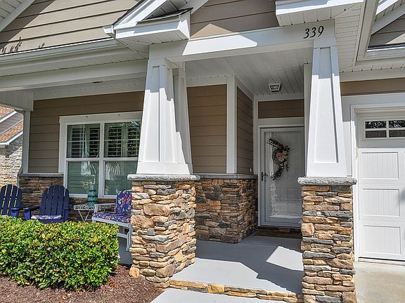 5th image of 339 Arlington Circle
