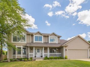 2225 NW 149th St, Clive, IA 50325