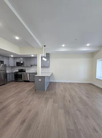 512 Kearny Ave #202 — Photo 7