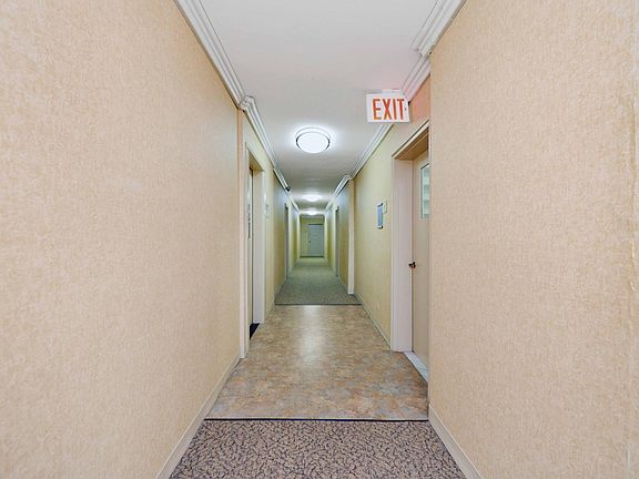 4th image of 850 Howard Ave #Vl4