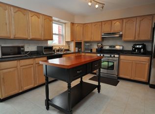 122 Pendleton Pl, Old Bridge, NJ 08857