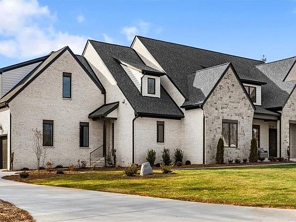 3rd image of 7539 Shadow Creek Dr