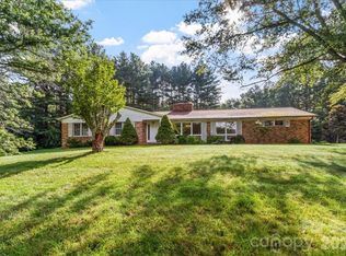 235 Rolling Ridge Loop, Burnsville, NC 28714