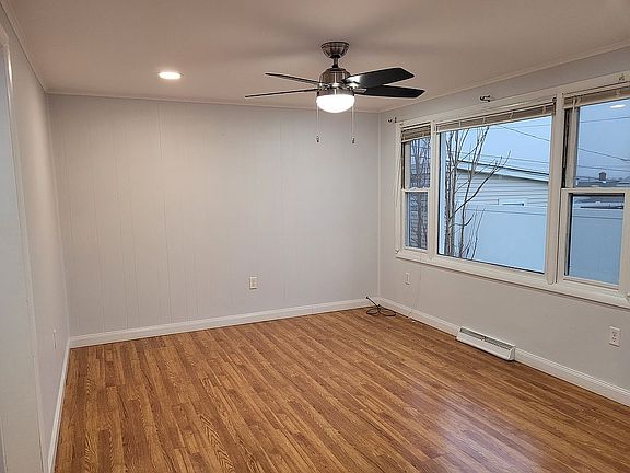 4th image of 620 Rear South Irving Ave