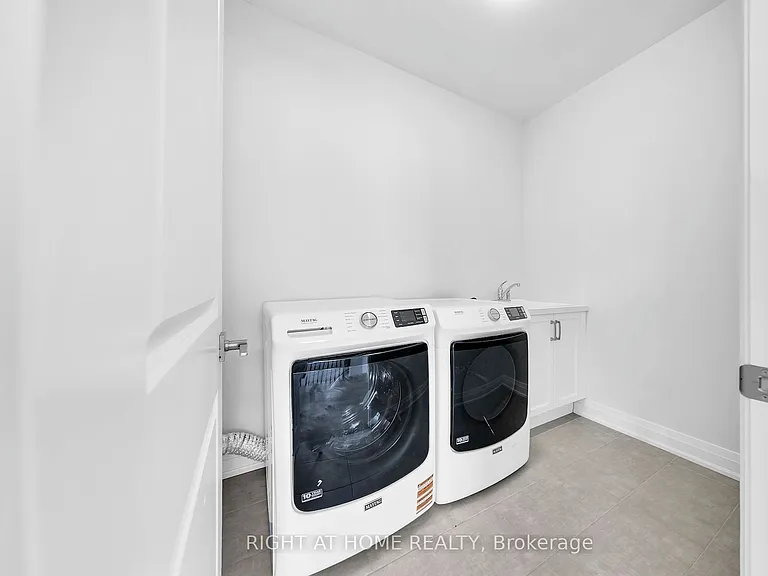 3 Speciosa St #UPPER — Photo 24