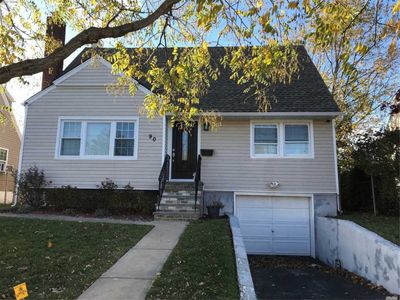 90 Saint Marks Ave, Freeport, NY, 11520