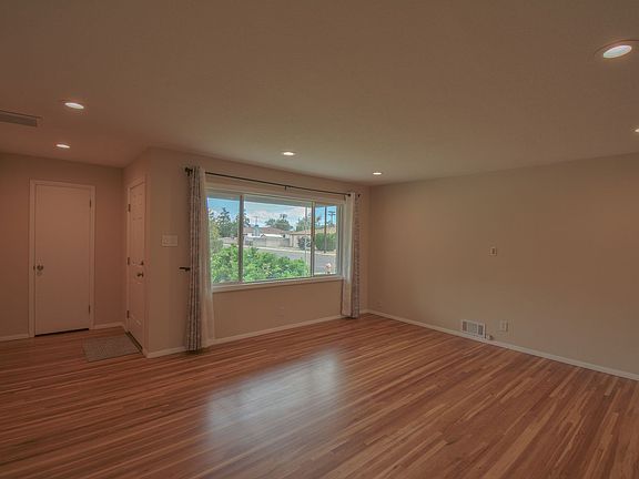 4th image of 9501 Arvilla Ave NE