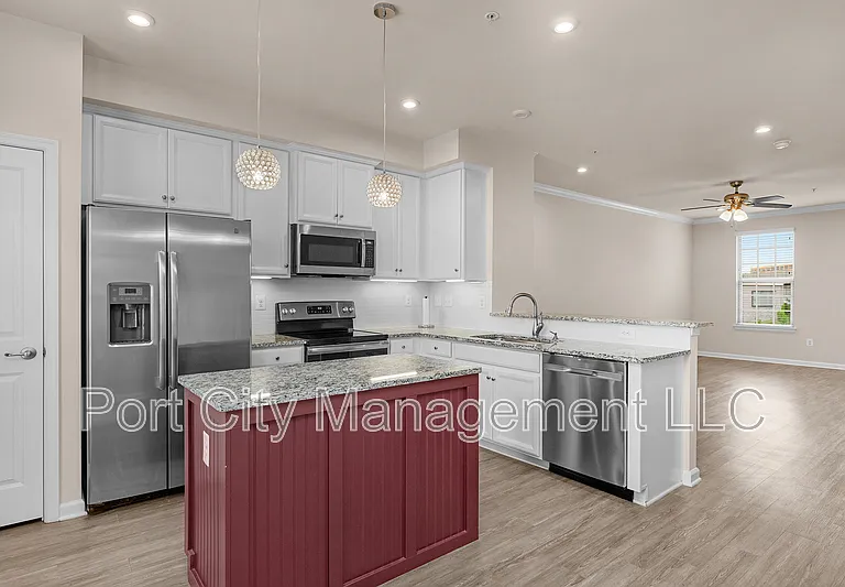 133 S Macon St — Photo 10