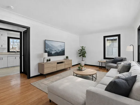 7818 W River Rd, Brooklyn Park, MN 55444