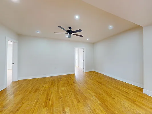 Rented by The Selita Agency | media 7