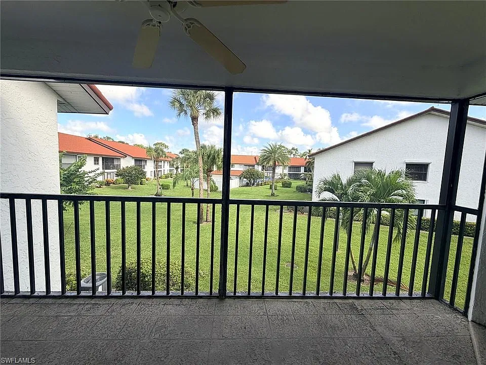 4977 Pepper Cir #205