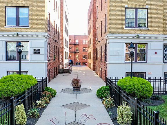 3rd image of 22-30 S Munn Ave #3009
