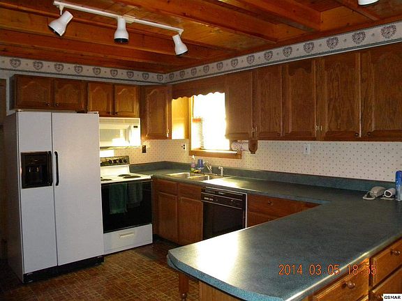 5th image of 1365 Paradise Ln