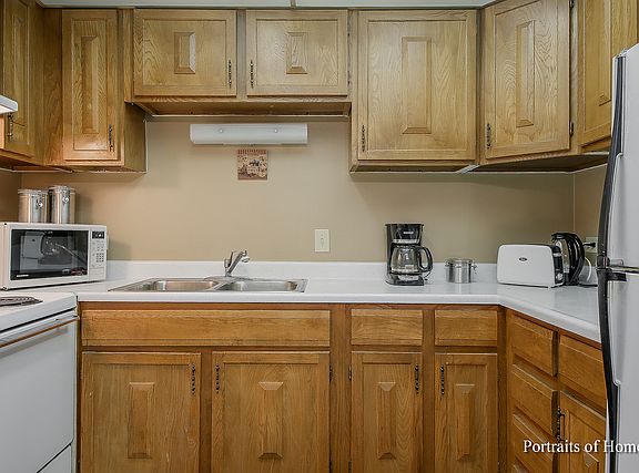 5th image of 470 N Kenilworth Ave #35