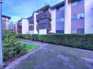 4047 Donald St APT F, Eugene, OR 97405