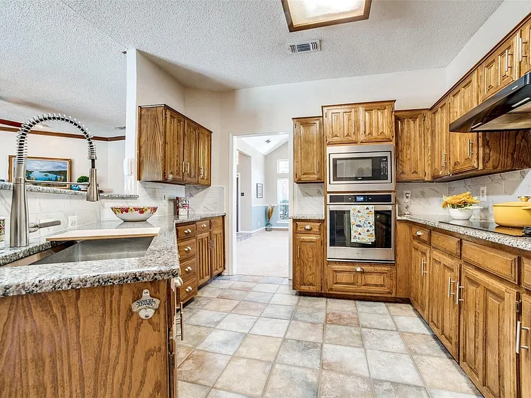 3321 Hazlewood Ct — Photo 17