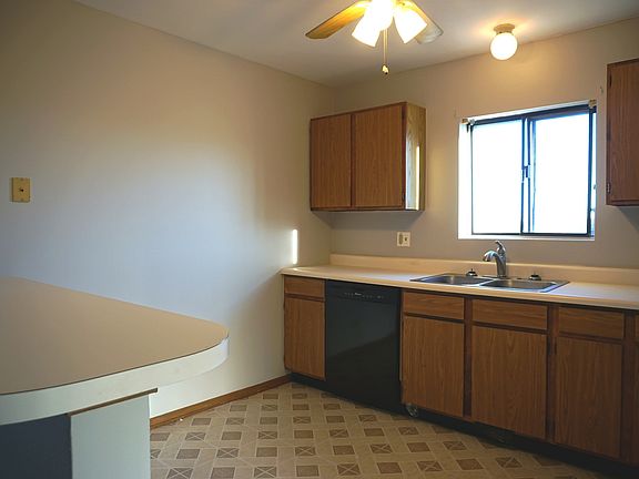 4th image of 1138 Cedar St APT 3A