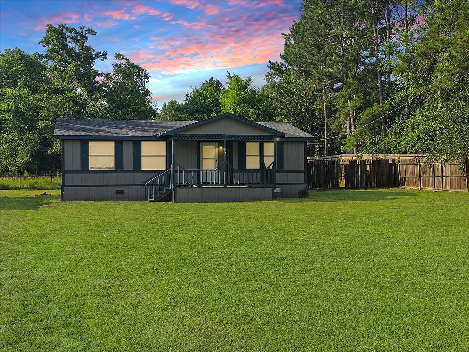 1st image of 8 Park Ln